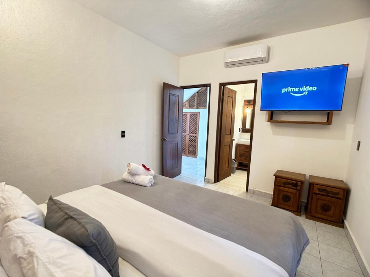 Hotel Tres Santos Тронконес Екстериор снимка
