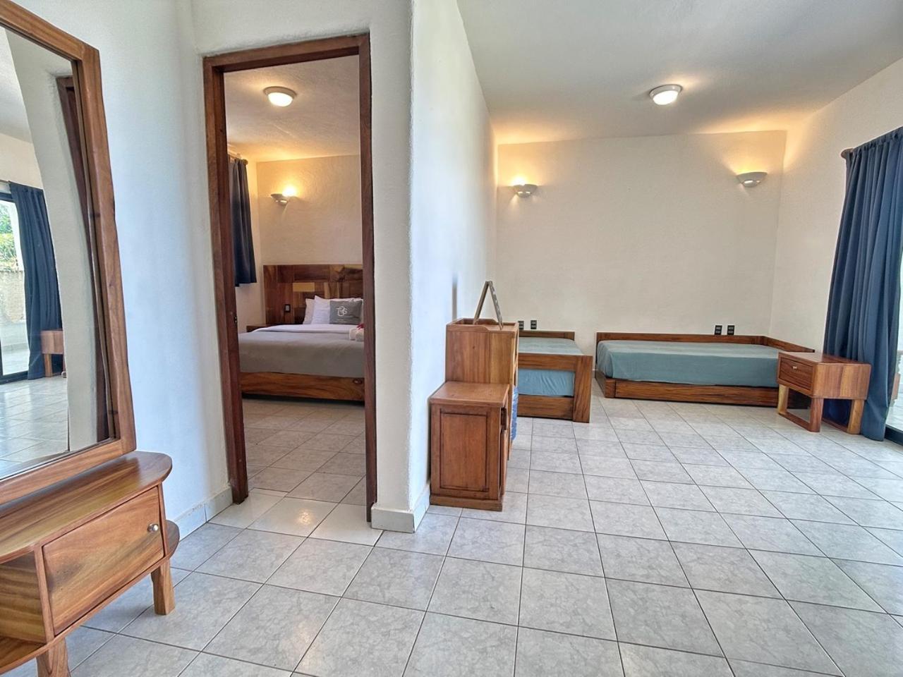 Hotel Tres Santos Тронконес Екстериор снимка